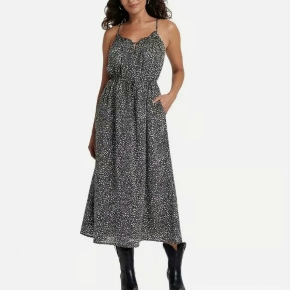 Universal Thread Black and White Patterned Maxi Dress - Picture 8 of 8